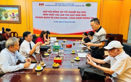 TUYỂN SINH ĐẠI HỌC HÌNH THỨC VỪA LÀM VỪA HỌC NGÀNH TÀI CHÍNH-NGÂN HÀNG NĂM HỌC 2025-2026